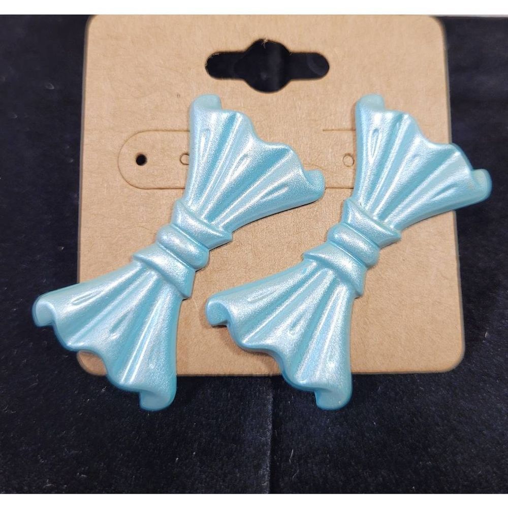 (3 for $15) Vintage Aqua Bow Earrings